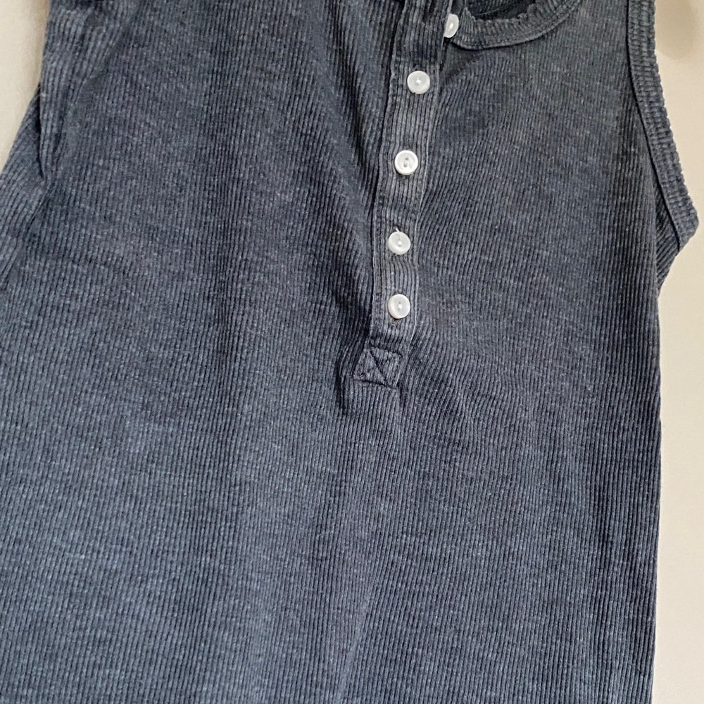 Classic Gray Sleeveless Henley Tank Top - Picture 2 of 3
